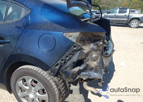 2015 Mazda Mazda3 I Sport из США, поврежденный, VIN JM1BM1U73F1269798